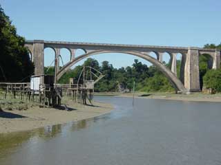The ancient fish traps which line the upper reaches of the tidal Rance