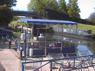 Shepperton's chain ferry