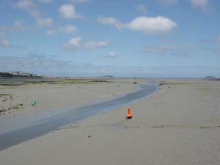 The drying approaches across the Anse de Paimpol