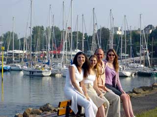 With Debbie & Della at Lezardrieux