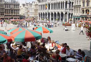 People watching and lunching at the Barock cafe, Grand Place