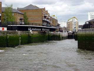 Limehouse Marina entrance