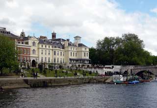 Waterfront view as we approach Richmond bridge
