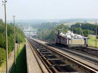 A full load of boats on their way up the Ronquieres inclined plane...