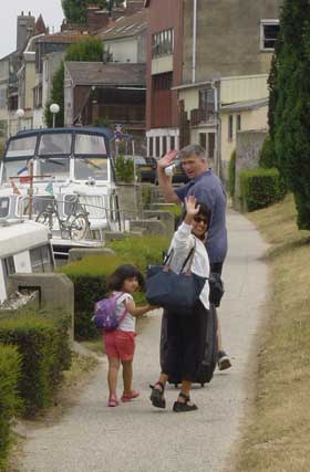 Waving goodbye to Malcolm, Michelle & Bella