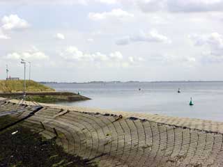 The Yerseke buoyed channel looks easy enough at high water