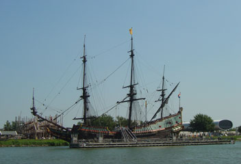 VOC Batavia and the cylindrical Polder Museum