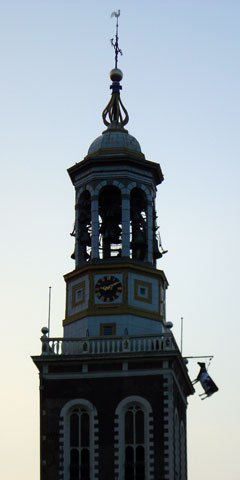 Kampen does not "cow-tow"er to anyone