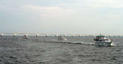 Plenty of clearance under the 15 metre Zeeland brug