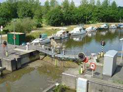 K2 Keersluis closed during flood conditions...