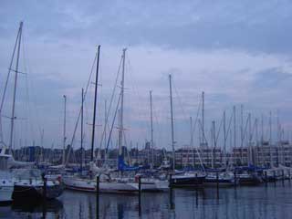 Late evening arrival at the jellyfish infested Laboe yacht harbour
