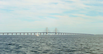 The &Oslash;resund bridge between Denmark & Sweden